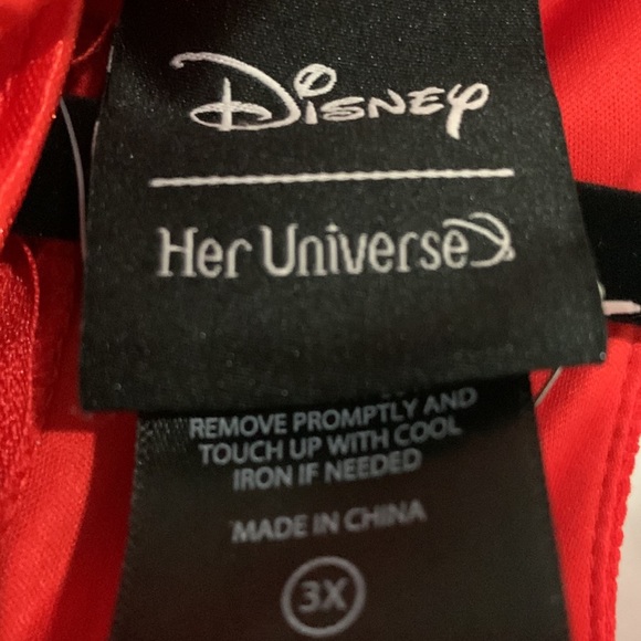 Disney Cruella Devil cosplay red dress - Picture 3 of 4